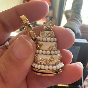 Juicy couture wedding cake charm